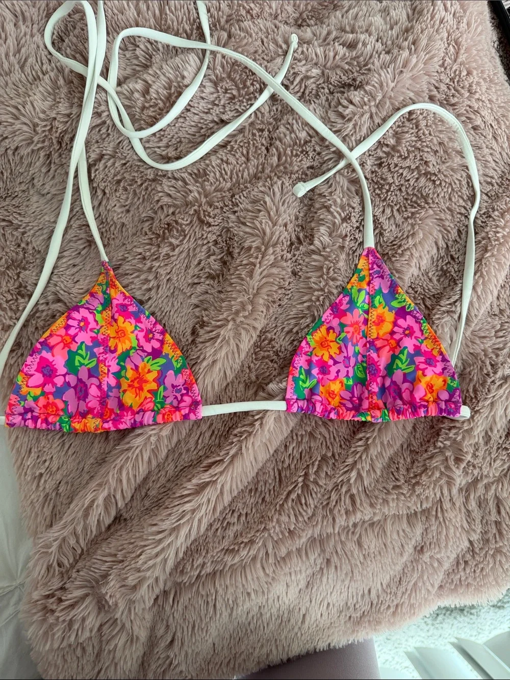 Frankie’s Bikinis top